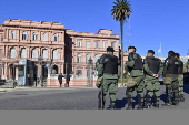 Controles en buses y fuerte despliegue policial por marcha en apoyo a Cristina Fernández