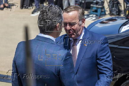 US Defense Secretary Hegseth meets with German Defense Minister Pistorius