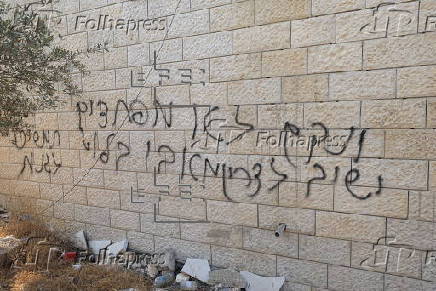 Israeli settlers vandalize Al-Hajja Hamida Mosque in Der Estya village