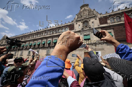 Maestros de la CNTE se manifiestan en Ciudad de México