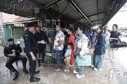 Thailand closes land crossings with Cambodia amid border disputes