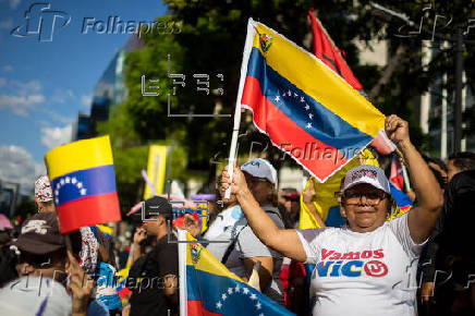 Chavistas marchan en Venezuela en respaldo a Maduro ante 