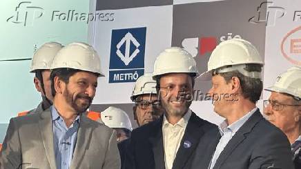 Governador Tarcísio Recebe trem e Ônibus da BYD