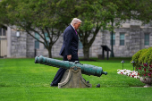 U.S. President Donald Trump delivers the commencement address at West Point Military Academy, NY
