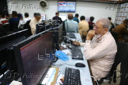 Pakistan's KSE-100 index drops over 3,800 points
