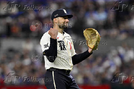MLB: Atlanta Braves at Texas Rangers