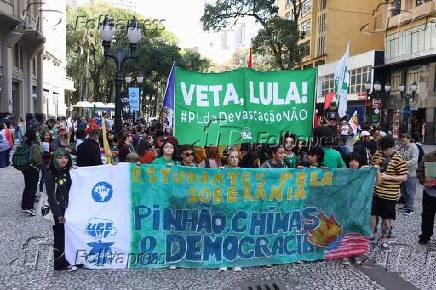 Ato contra a PL da Devastação - Curitiba-PR