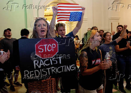 Democratic lawmakers in Texas in redistricting battle