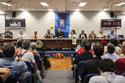 Ato Público 'Sem Anistia' no auditório da PUC-SP