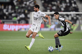 Partida entre Botafogo e Ceará pelo Campeonato Brasileiro 2025.