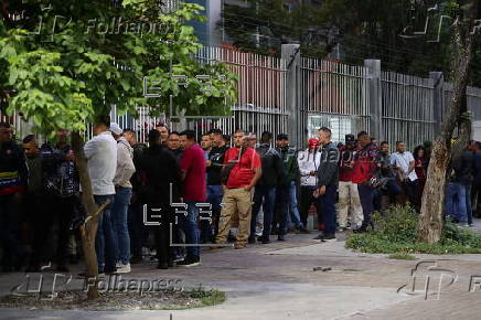 Abren los centros de votación para comicios municipales y consulta popular en Venezuela