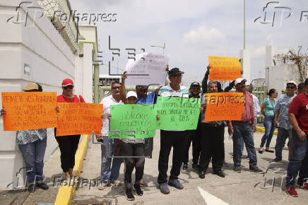 Falta de combustible en la frontera sur de México se agudiza por protestas de jubilados