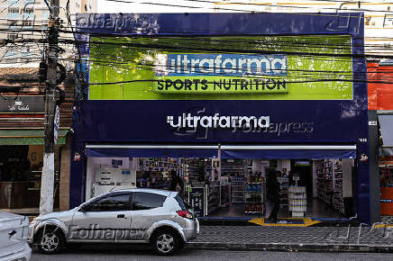 Fachada de unidade da Ultrafarma na avenida Jabaquara