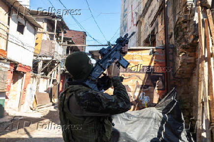 Operação na favela do Moinho, região central de São Paulo (SP)