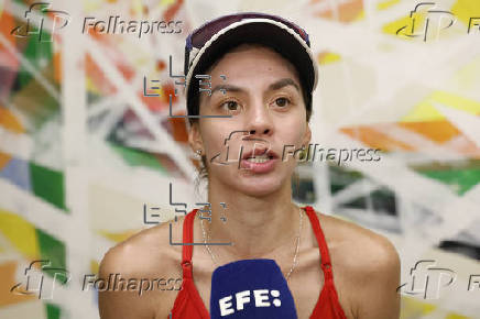 Alegna González: 