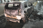 Pos Athletiba - carro incendiado