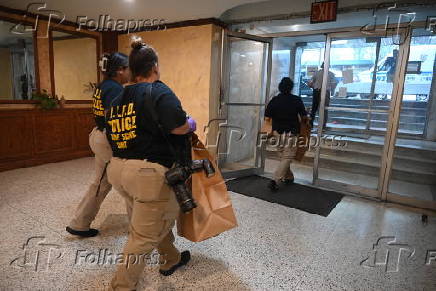 Mulher de 77 anos é morta em um prédio de apartamentos no 7º andar do número 2064 da Barnes Avenue, em Pelham Parkway, Bronx, Nova York
