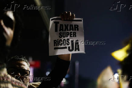 Protesto pela Taxação dos Super-Ricos