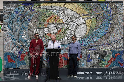 Heavyweight Champion Oleksandr Usyk Launches a Fundraiser for the rebuilding of apartment buildings in Ukraine