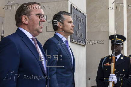 US Defense Secretary Hegseth meets with German Defense Minister Pistorius