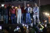 Desalojan en Guatemala a varios maestros que protestaban frente al Palacio Nacional