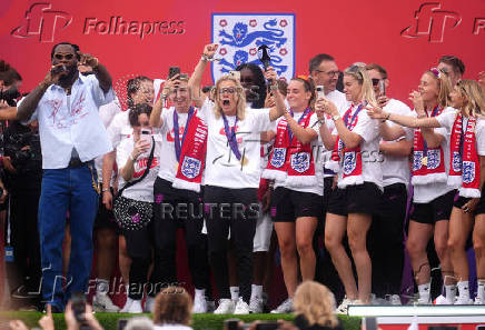 Homecoming Victory Parade on the Mall, London