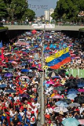 Chavismo se dice ganador en el cierre de campaña electoral frente a una minoría opositora