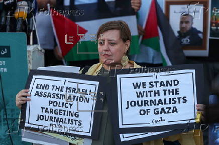 Vigil in solidarity with Palestinian journalists held in Beirut