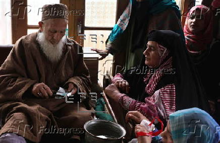 Traditional and spiritual healing for jaundice and lifestyle illnesses in Srinagar