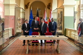 German Chancellor Friedrich Merz visits London to sign landmark treaty