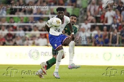 Soccer: Concacaf Gold Cup-Group Stage-USA at Saudi Arabia