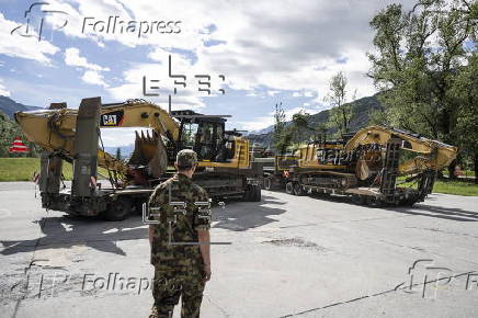Swiss village buried after collapse of glacier