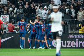 Partida entre corinthians e red bull bragantino pelo campeonato brasileiro