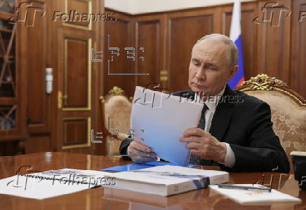 Russian President Putin meets with Rostec CEO Chemezov in Moscow