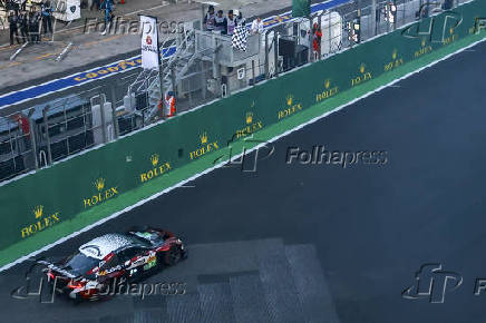 Bandeirada e pódio da categoria lmgt3 durante o fia wec no rolex 6 horas de são paulo