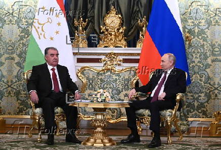 Folhapress - Fotos - Russian President Vladimir Putin meets with ...