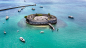 Forte São Marcelo, localizado no meio da Baía de Todos os Santos
