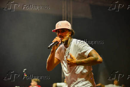 Livinho no último show da noite Fenachim