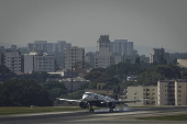 Avião da Azul em Congonhas (SP)