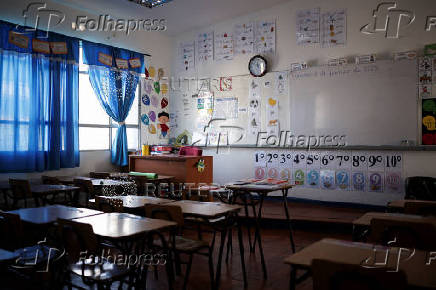 Chile quake halts seismic drills as authorities brace for bigger threat