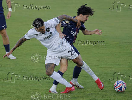 FIFA Club World Cup - Group B - Paris St Germain v Botafogo