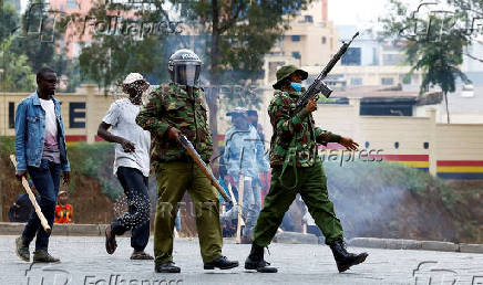 As Kenya marks anniversary of deadly protest, counter-protesters raise fears of new violence in Nairobi