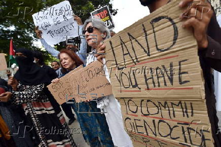 Civil society activists rally in solidarity with the Palestinian people