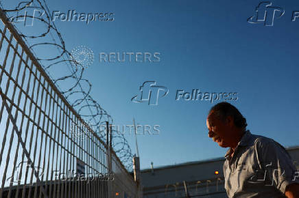 Thousands of jobs lost in Mexican border town amid Trump tariffs, rising labor costs, and policy shifts