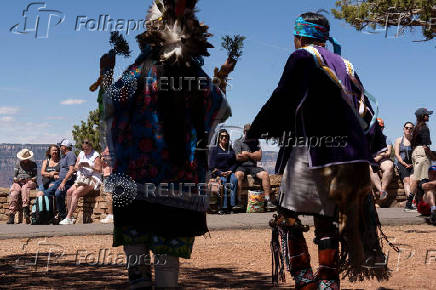 Summer tourism season begins at Grand Canyon National Park