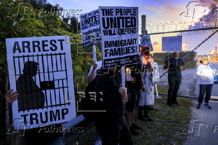 'Vigil for the Voiceless' at immigration detention facility
