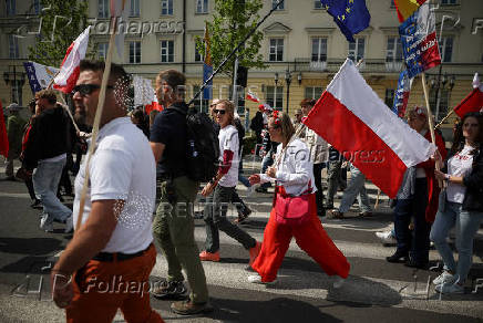Poland's ruling party hosts 'Patriotic March' in Warsaw