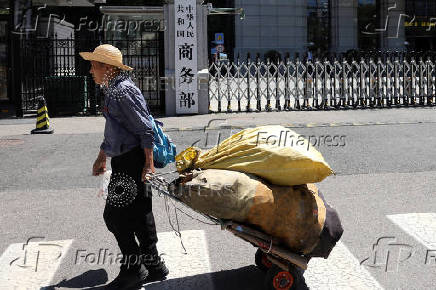FILE PHOTO: China's Ministry of Commerce building in Beijing