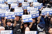 Rally calling for teachers' rights protection in Seoul