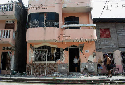 Magnitude 6.3 earthquake strikes Ecuador